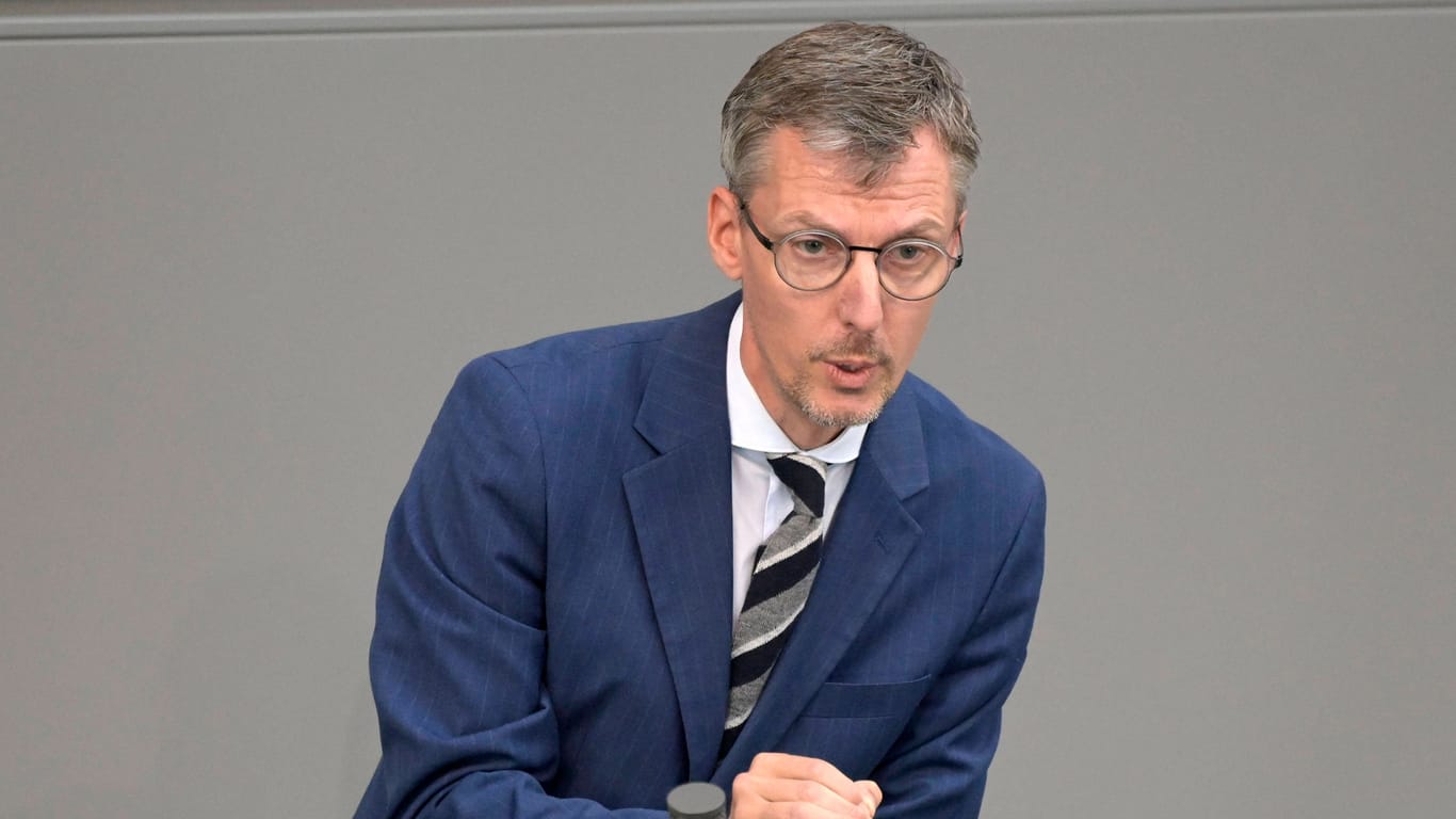 SPD-Abgeordneter Lars Castellucci im Plenum des Bundestages: Eine Gruppe um den Sozialdemokraten hat den ersten Gesetzentwurf zur Sterbehilfe ausgearbeitet.