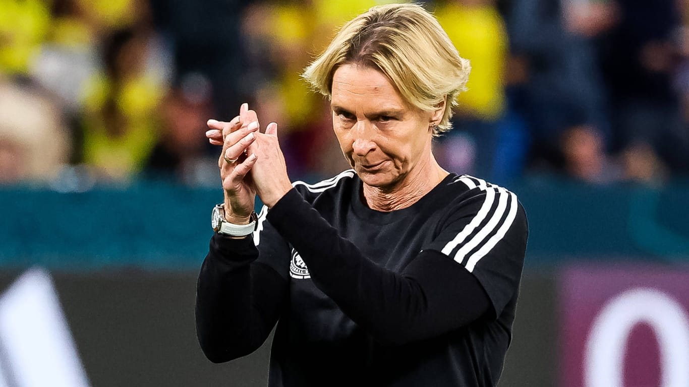 Hoffen auf das letzte Gruppenspiel: Bundestrainerin Martina Voss-Tecklenburg.