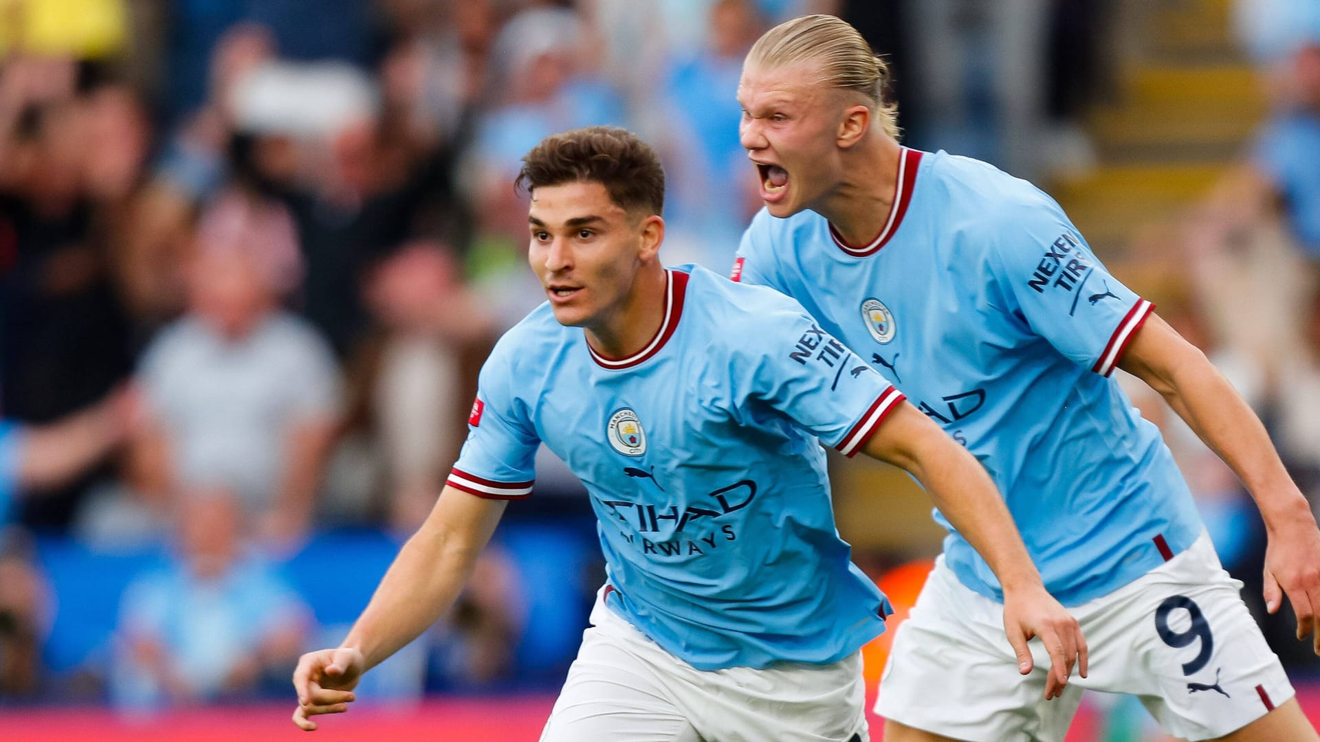 Julián Álvarez (l.) und Erling Haaland: Sie gewannen gemeinsam die Champions League.