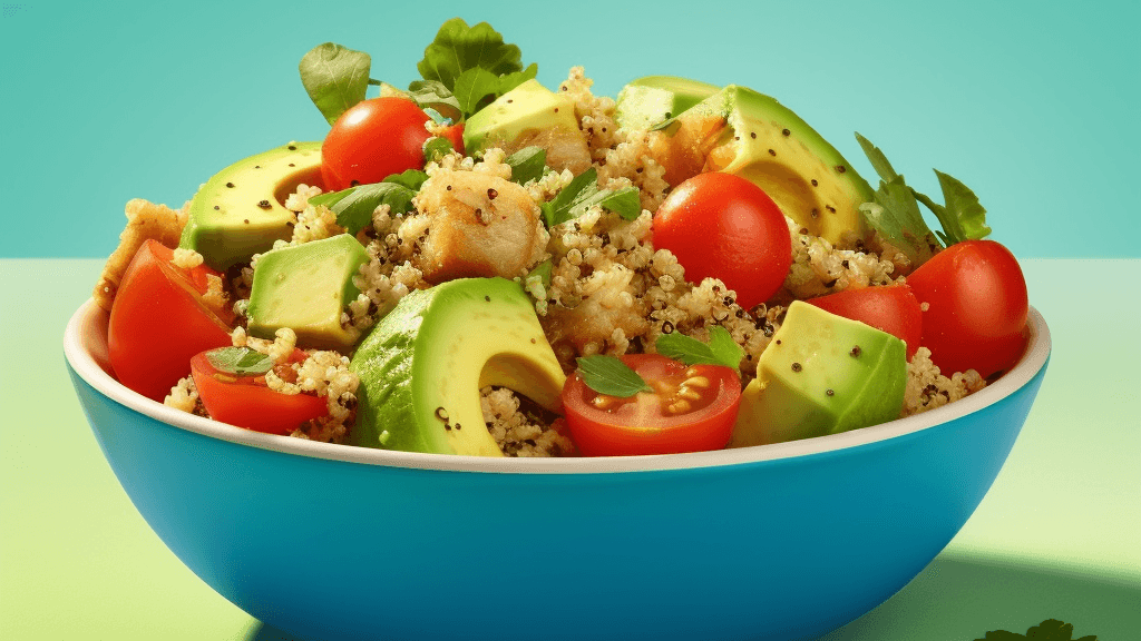 Quinoa-Salat mit Avocado und Tomaten