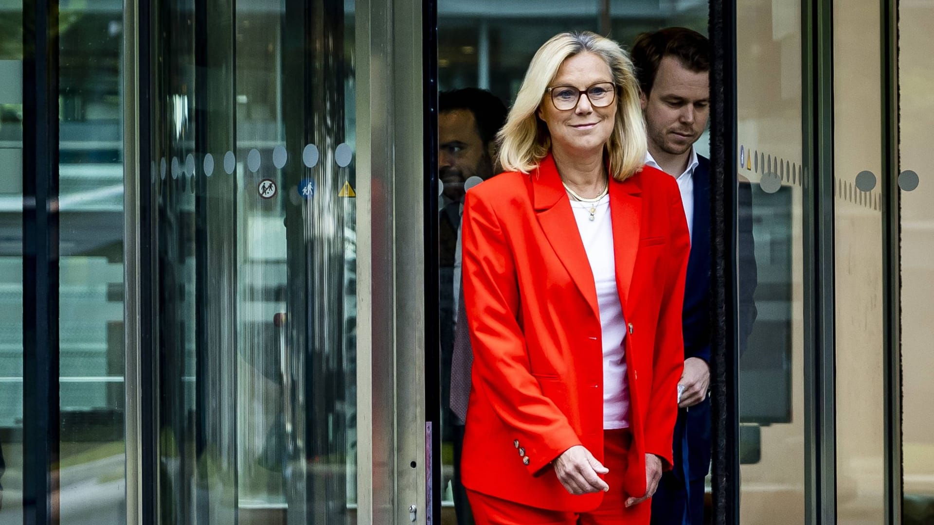 Sigrid Kaag, Finanzministerin der Niederlande: Ihre Töchter hatten sie gebeten, mit der Politik aufzuhören. Sigrid Kaag, Finanzministerin der Niederlande: Ihre Töchter hatten sie gebeten, mit der Politik aufzuhören.
