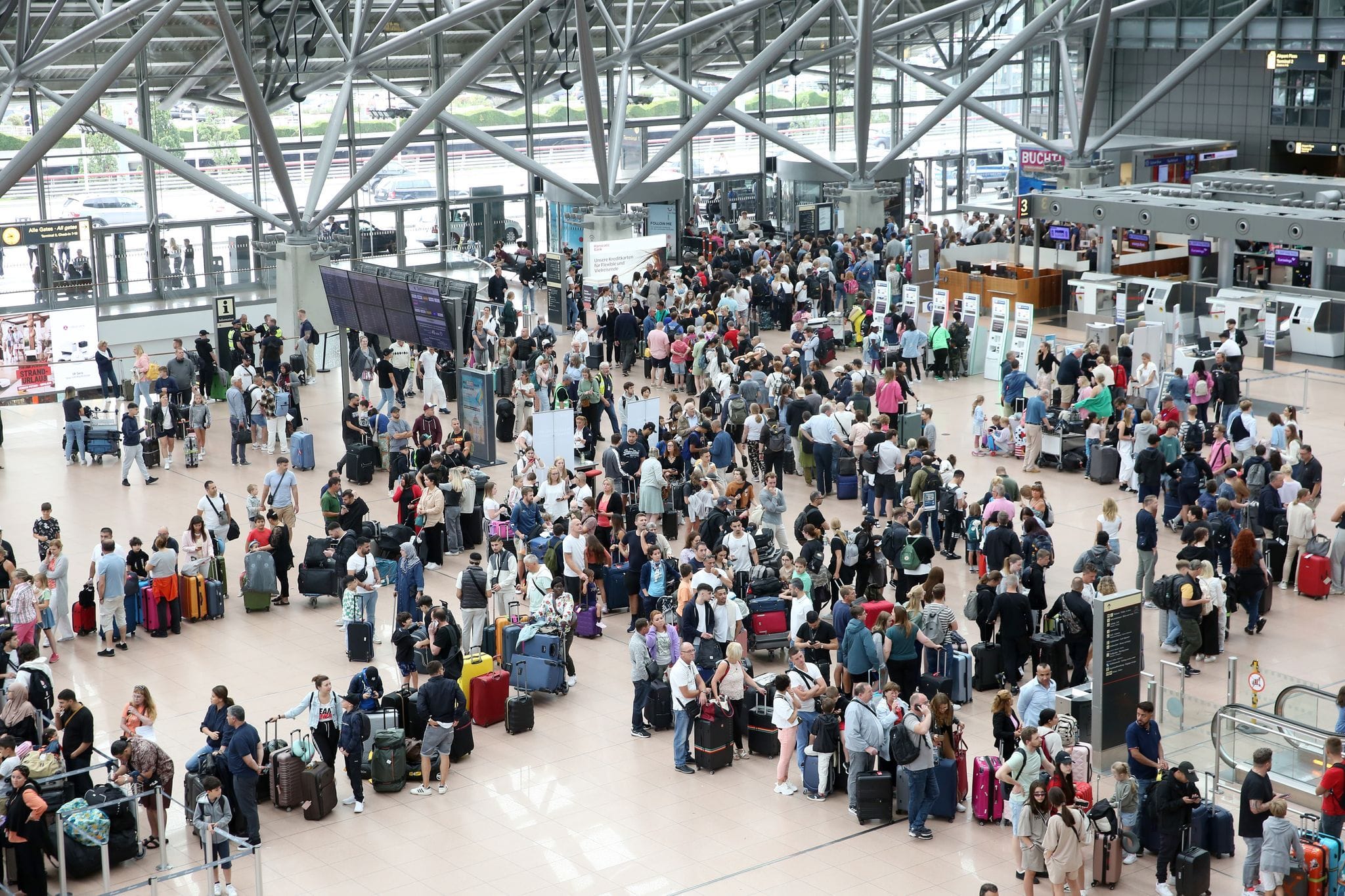 Flughafen Hamburg: Aktuelle News, Situation & Meldungen