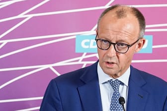 CDU-Chef Friedrich Merz (Archivbild): Gemeinsam mit der CSU fordert er eine Neuverhandlung des Heizungsgesetzes.