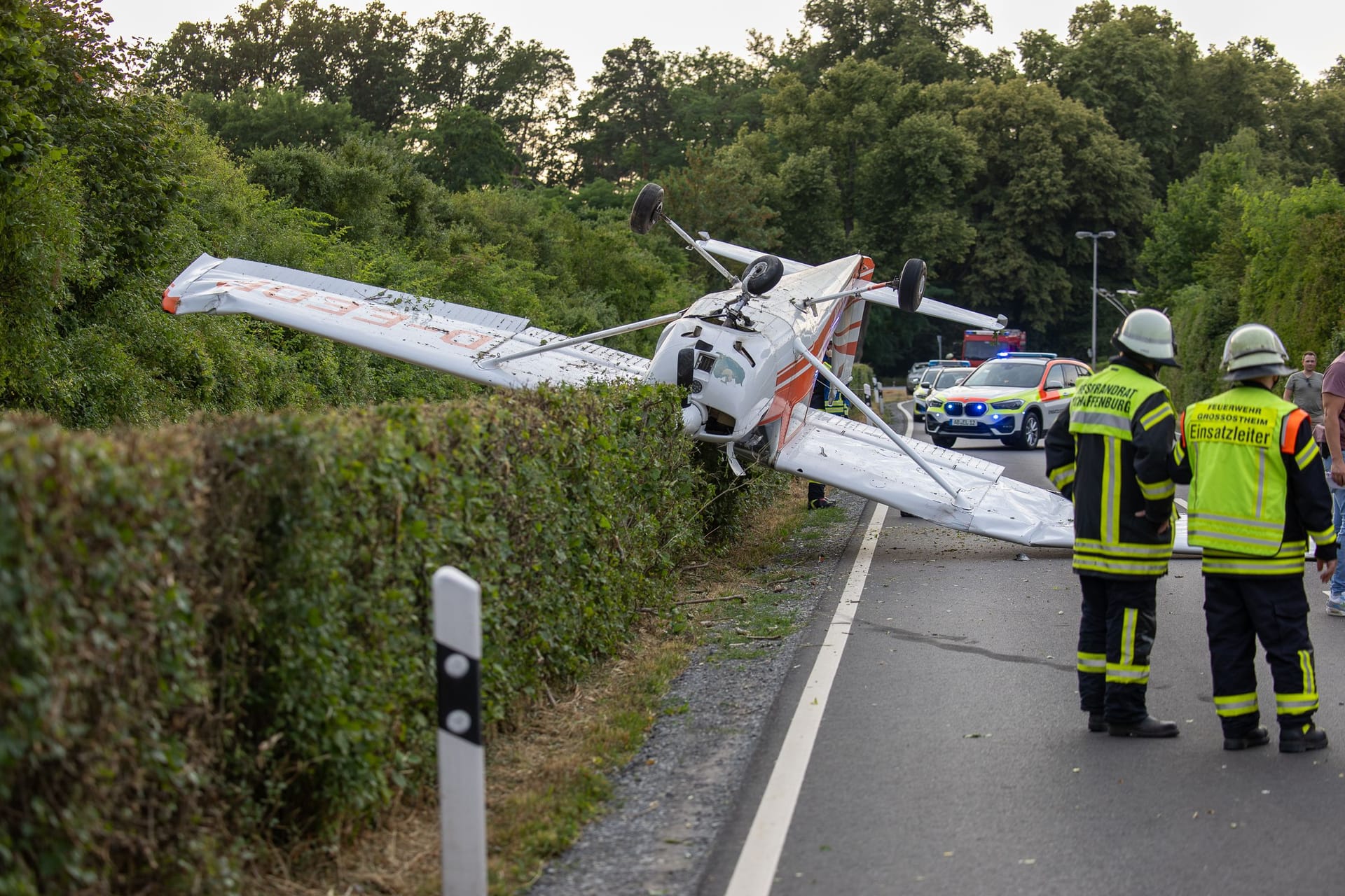 Unfall in Großostheim: Normalerweise sind auf der Straße viele Menschen unterwegs.