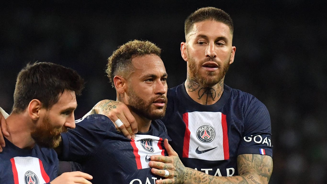 Lionel Messi, Neymar Jr. (m.) und Sergio Ramos (r.): Vergangene Saison spielten sie noch gemeinsam für PSG.