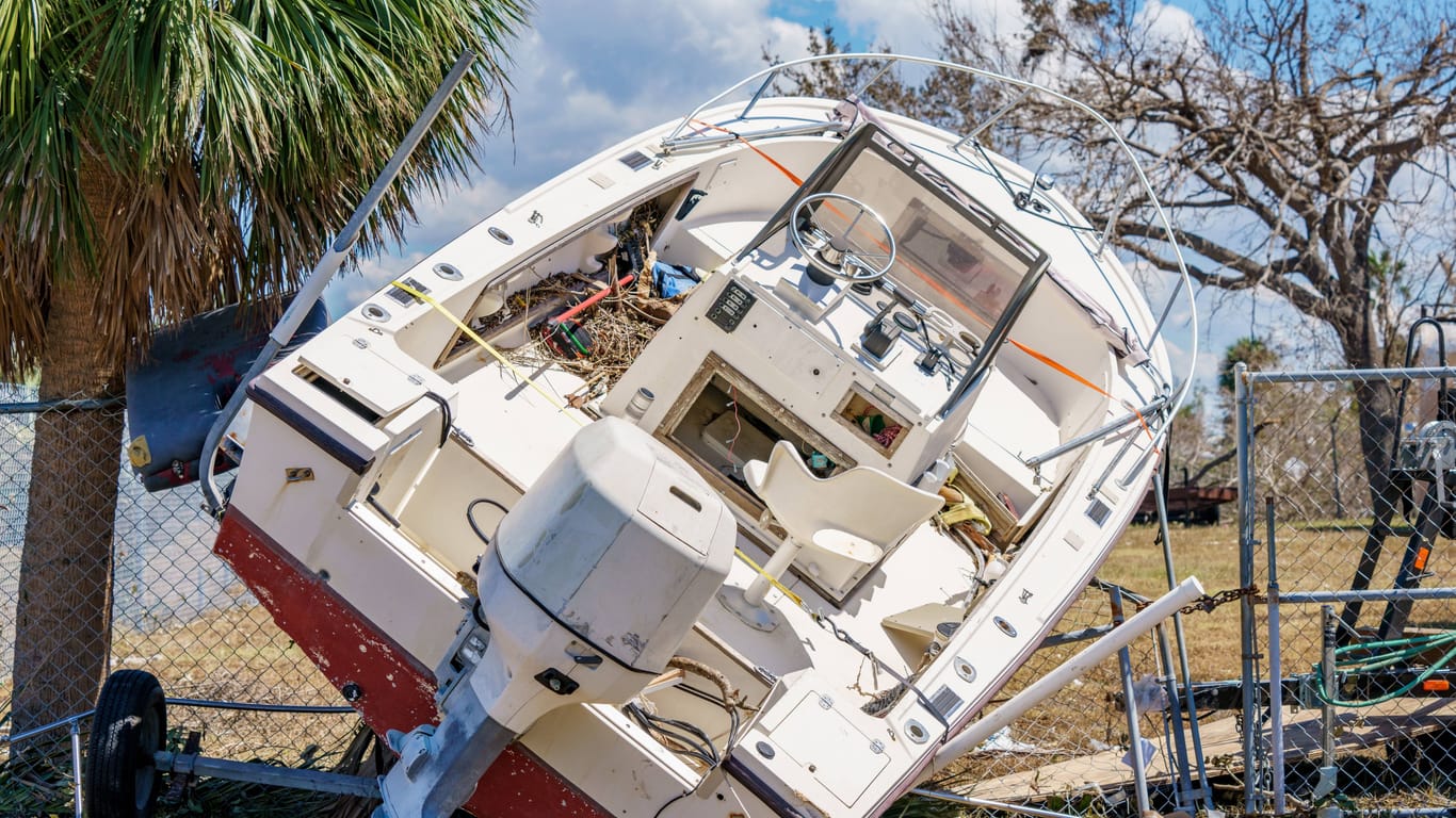 Hurricanes und Tornados verursachen in den USA immense Schäden (Archivbild): Hier wurde ein Boot weggeschleudert.