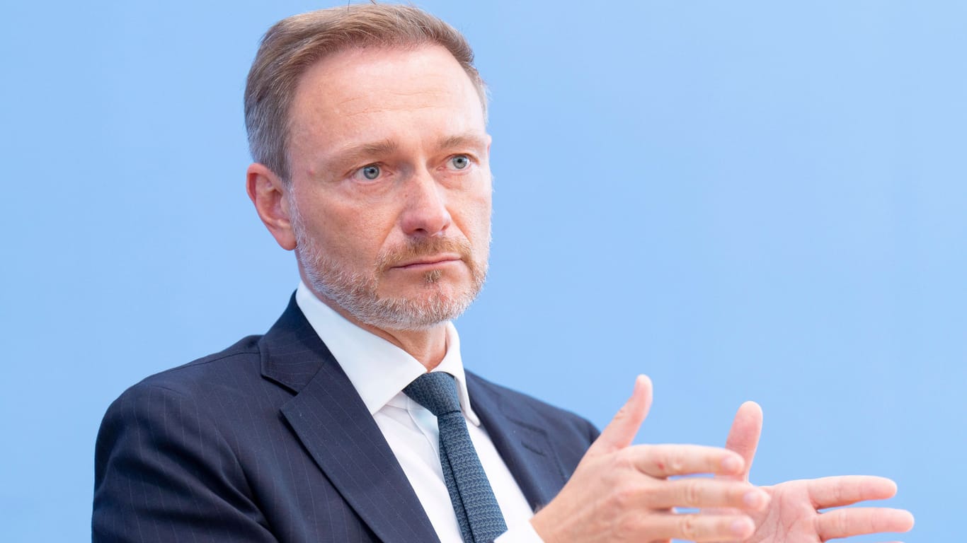 Christian Lindner, Bundesfinanzminister (FDP): Laut ihm solle Familienministerin Lisa Paus einen neuen Vorschlag für Einsparungen vorlegen.