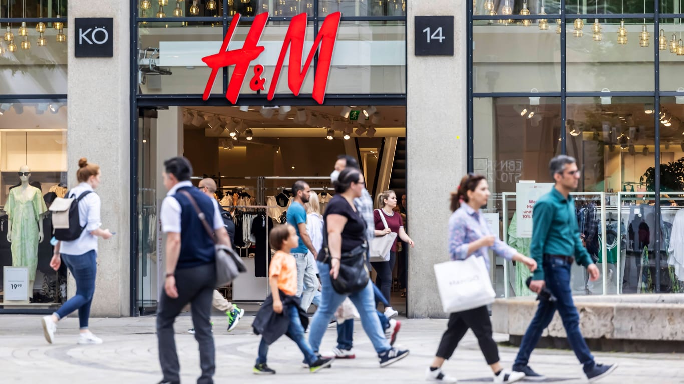 H&M in Stuttgart: Der Modekonzern verklagt seine Konkurrenz.
