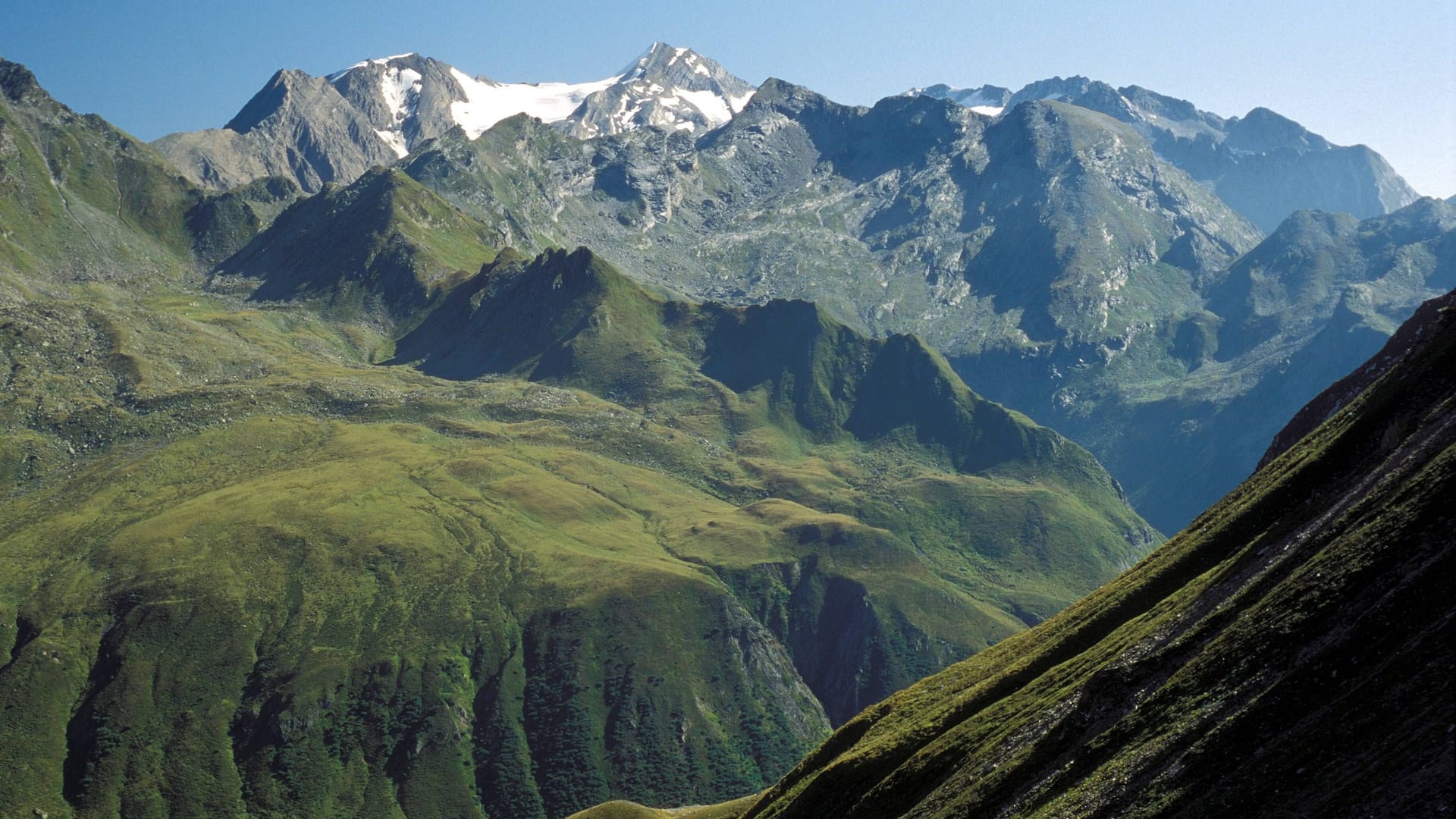 Tallandschaft vor dem Hochfeiler: Der auf Italienisch Gran Pilastro genannte Berg ist 3.510 Meter hoch.