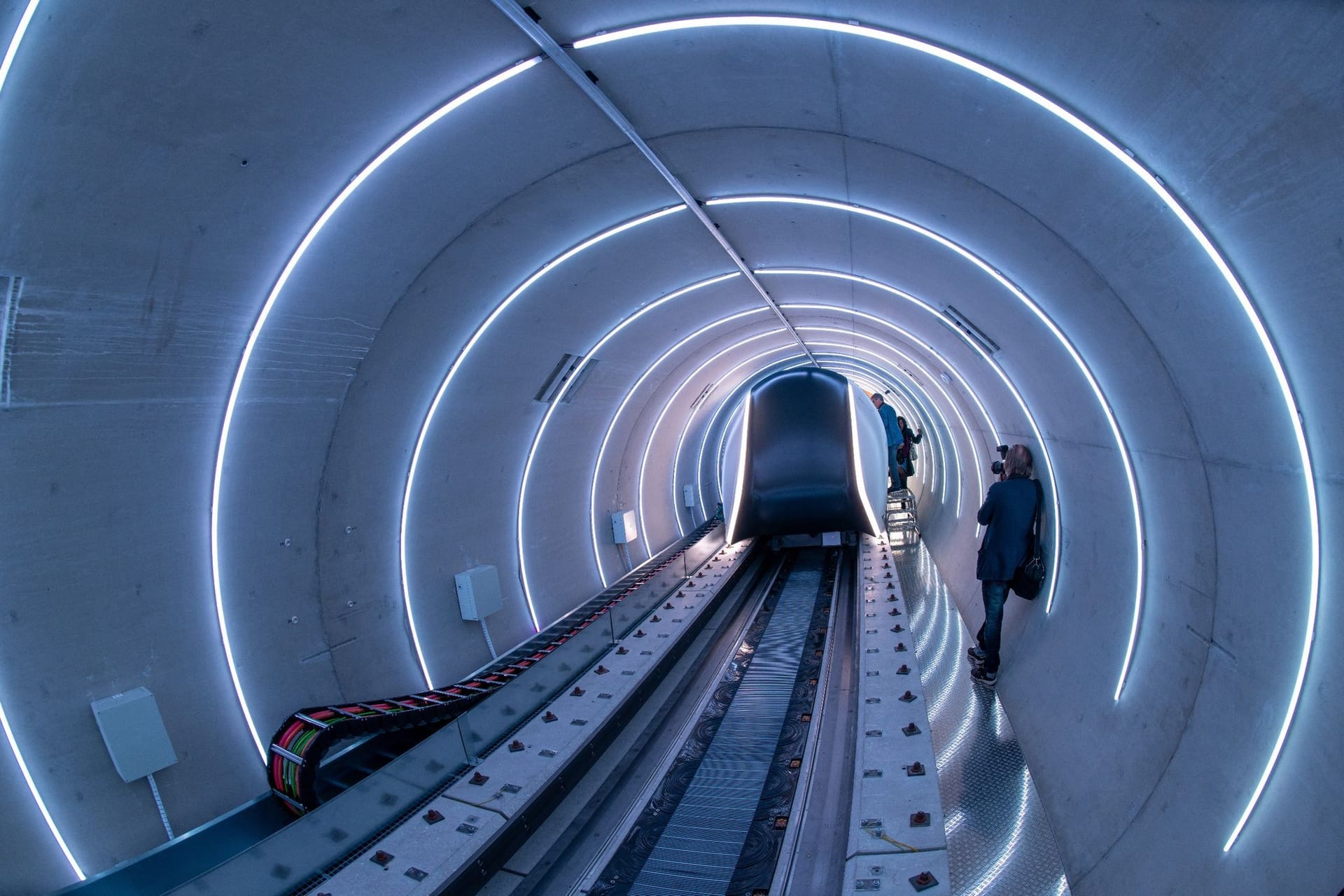 Eröffnung der Hyperloop-Teststrecke