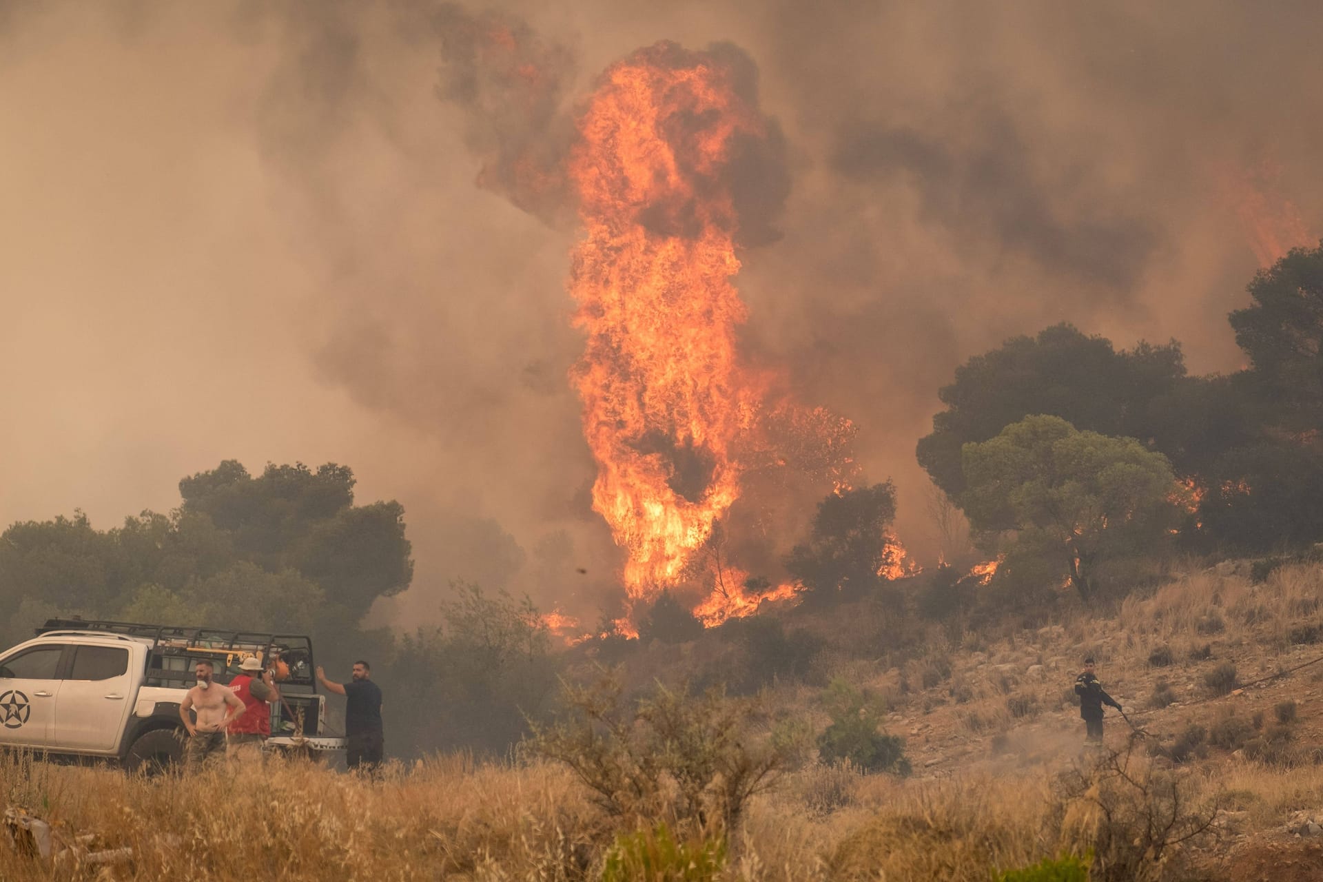 Waldbrand in Griechenland: Hier Urlaub zu machen, ist zynisch.