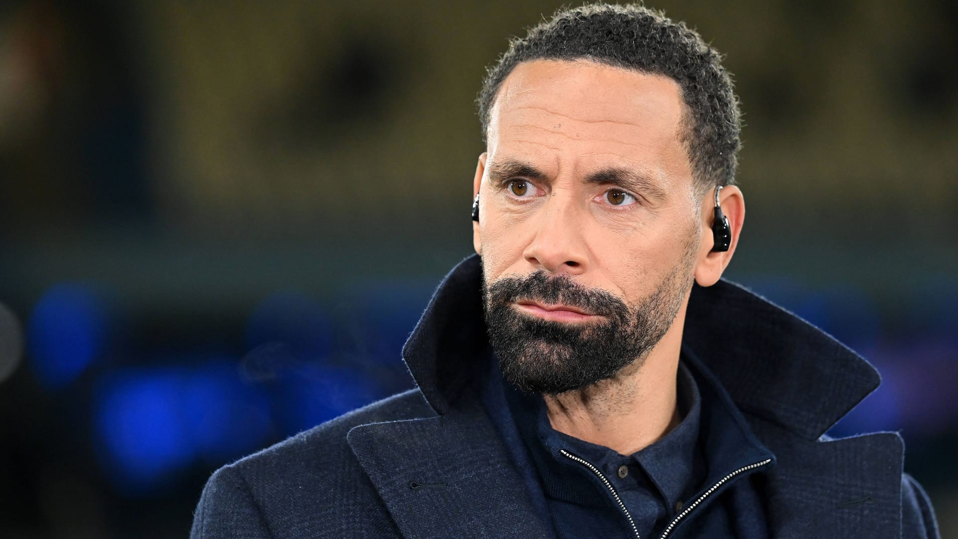 Rio Ferdinand: Der langjährige Innenverteidiger von Manchester United hat einen früheren Konkurrenten angezählt.