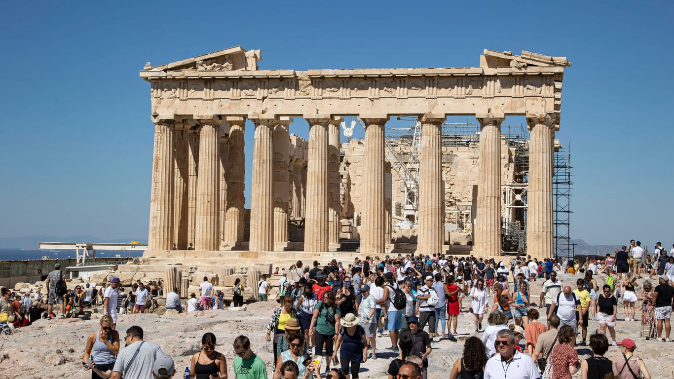 Seit 2.500 Jahren: Die Akropolis bestimmt bis heute das Stadtbild Athens. Doch das Weltkulturerbe ist in Gefahr.