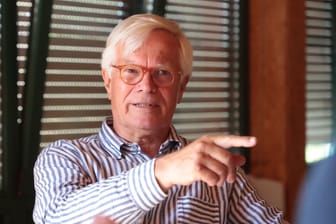 Der ehemalige CDU-Landrat Bertram Fleck erklärt seine Idee vom klimagerechten Landkreis