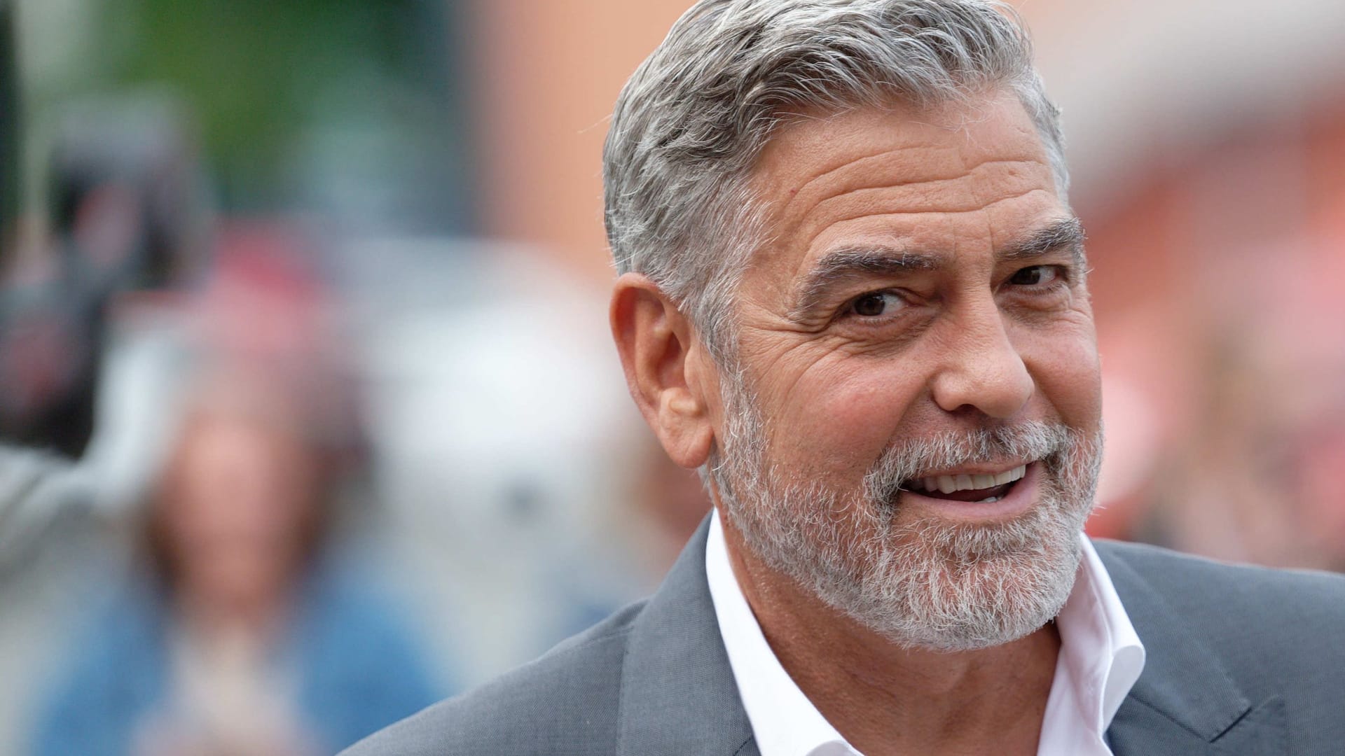 George Clooney: Der Schauspieler engagiert sich stark politisch.