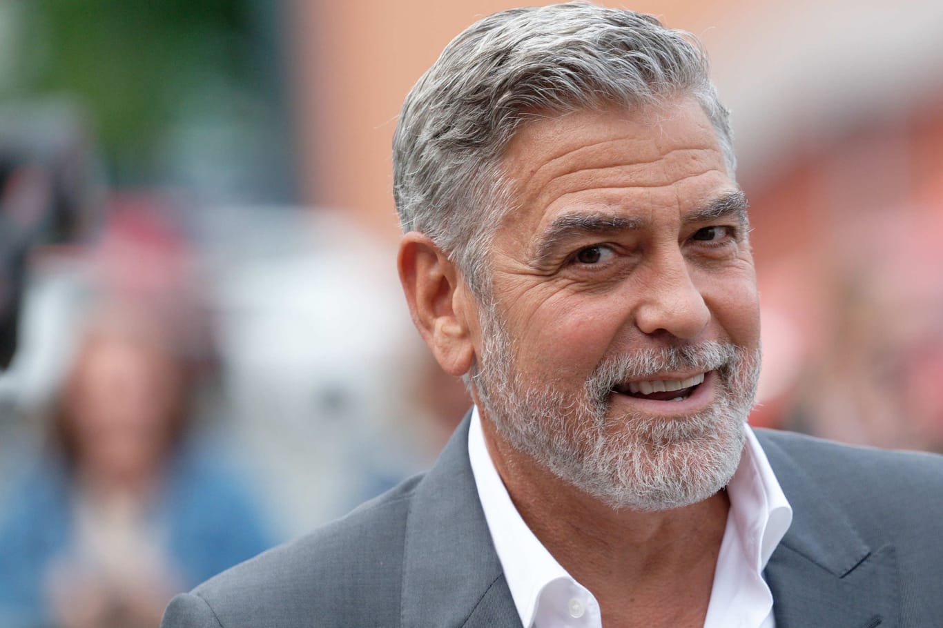 George Clooney: Der Schauspieler engagiert sich stark politisch.