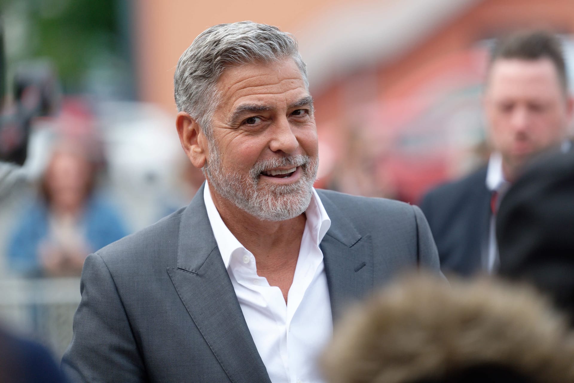 George Clooney: Der Schauspieler engagiert sich stark politisch.