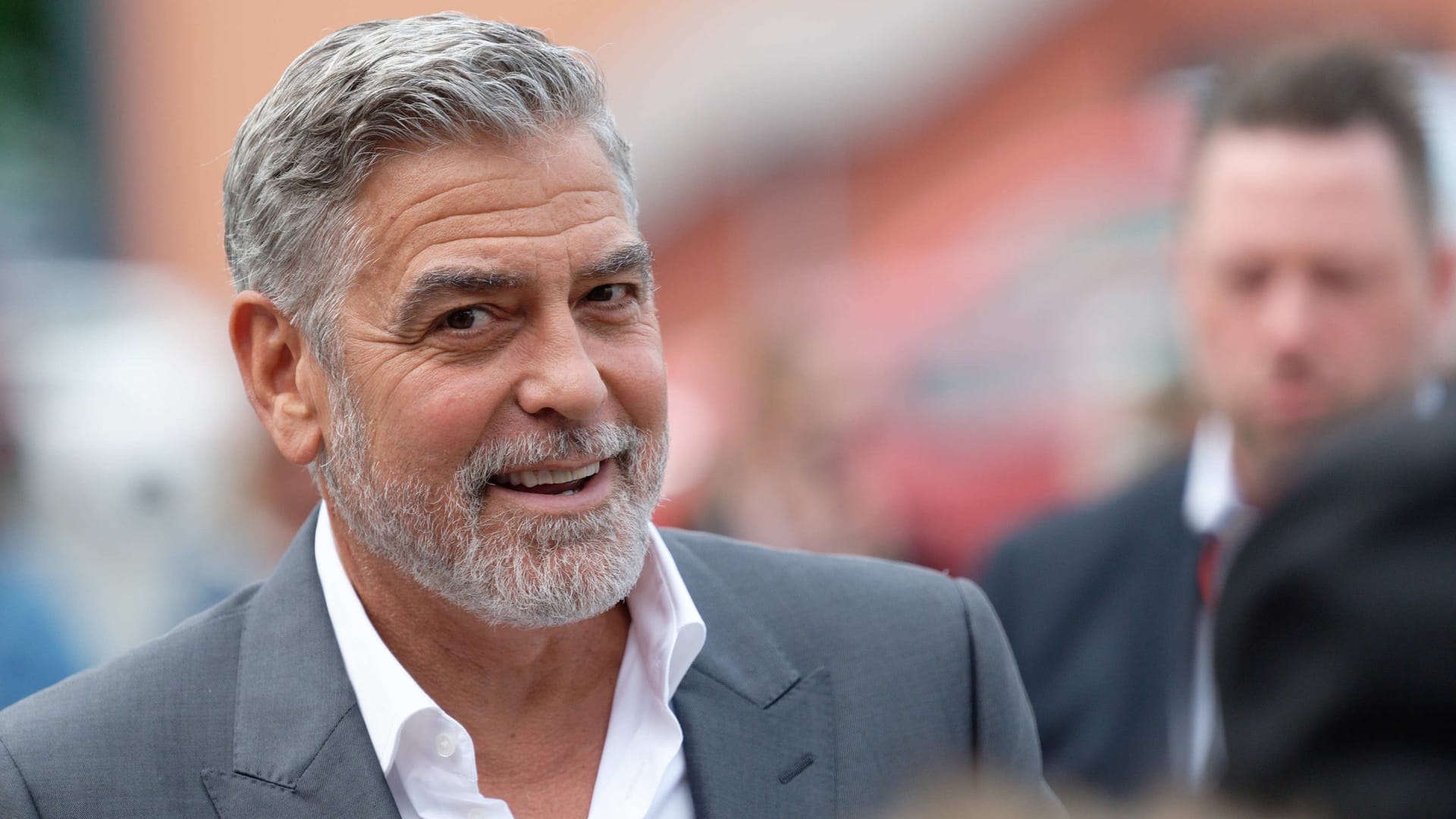 George Clooney: Der Schauspieler engagiert sich stark politisch.