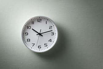 Andere Zeiten: Darf der Arbeitgeber die Arbeitszeit verändern?