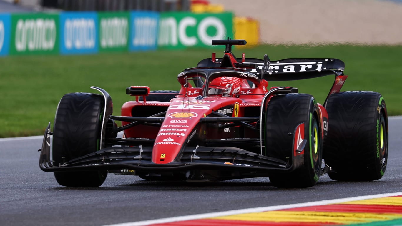 Charles Leclerc auf der Strecke in Spa: Pole Position gesichert.