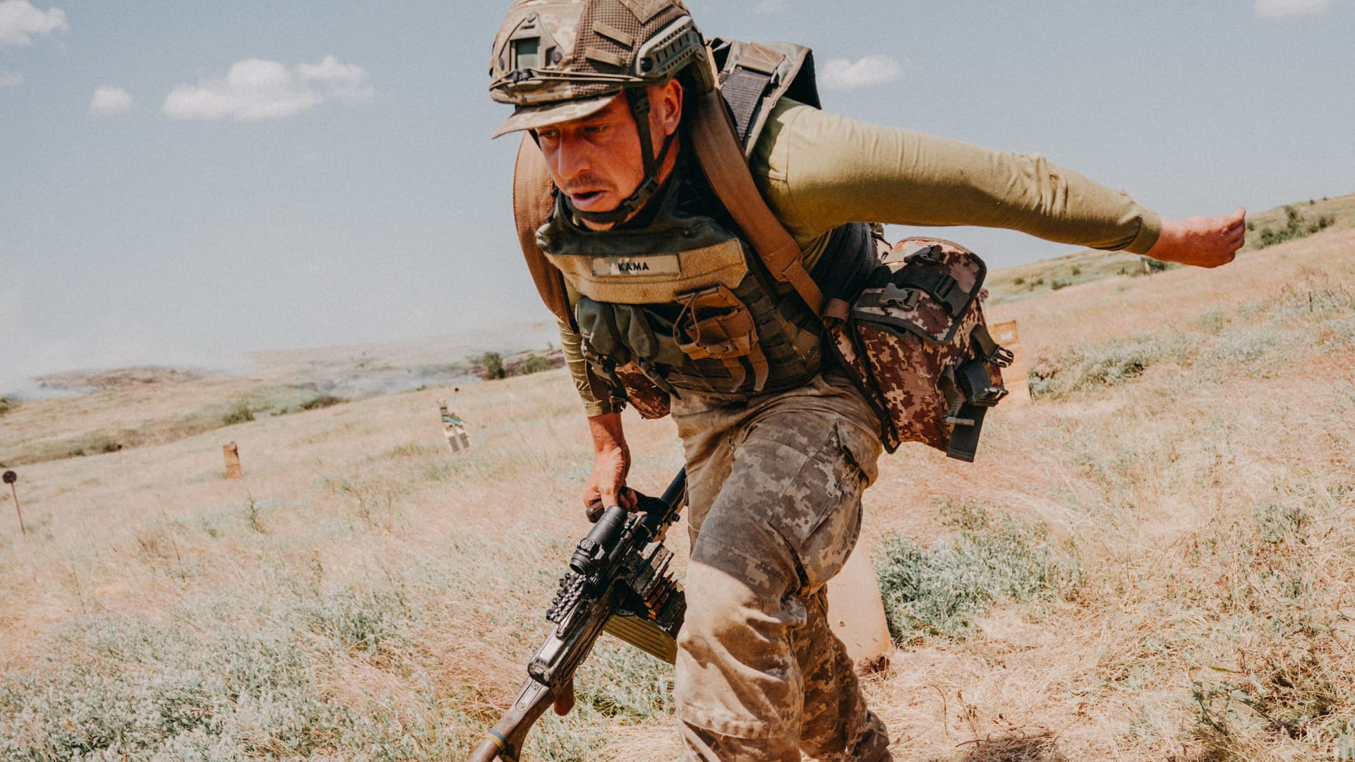 Ein Soldat der ukrainischen Armee trainiert für die Gegenoffensive in der Oblast Donezk (Archivbild).