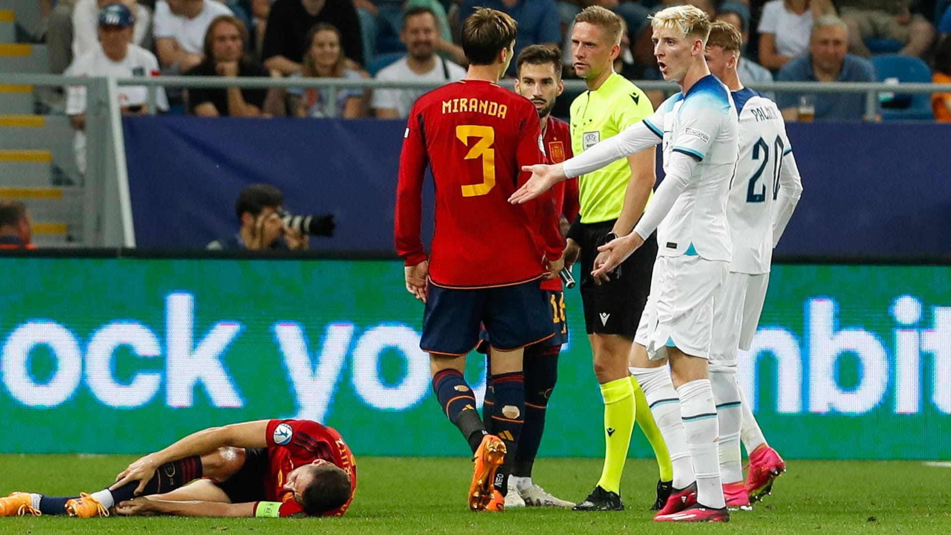 Beim U21-Finale gibt's viele Diskussionen.