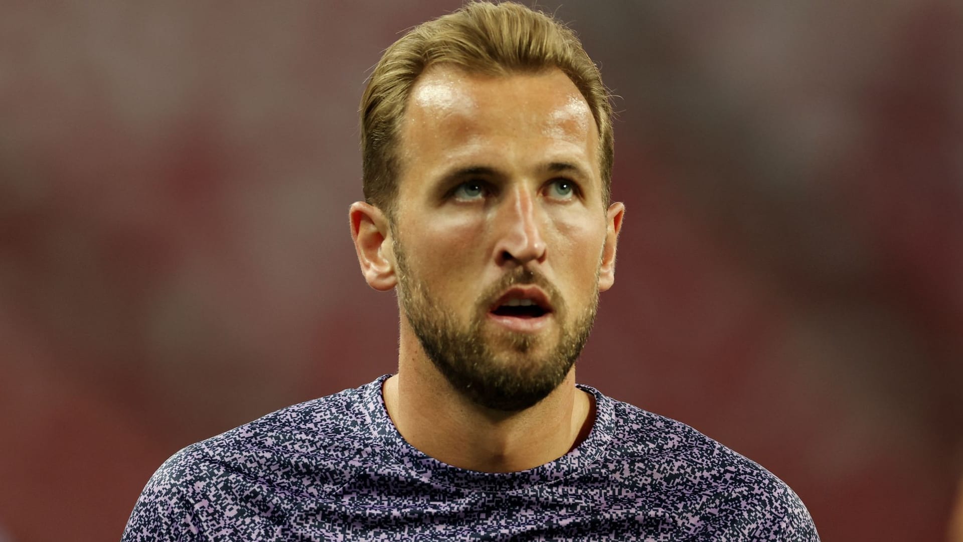 Noch im Tottenham-Dress: Harry Kane beim Aufwärmen vor dem Testspiel der "Spurs".