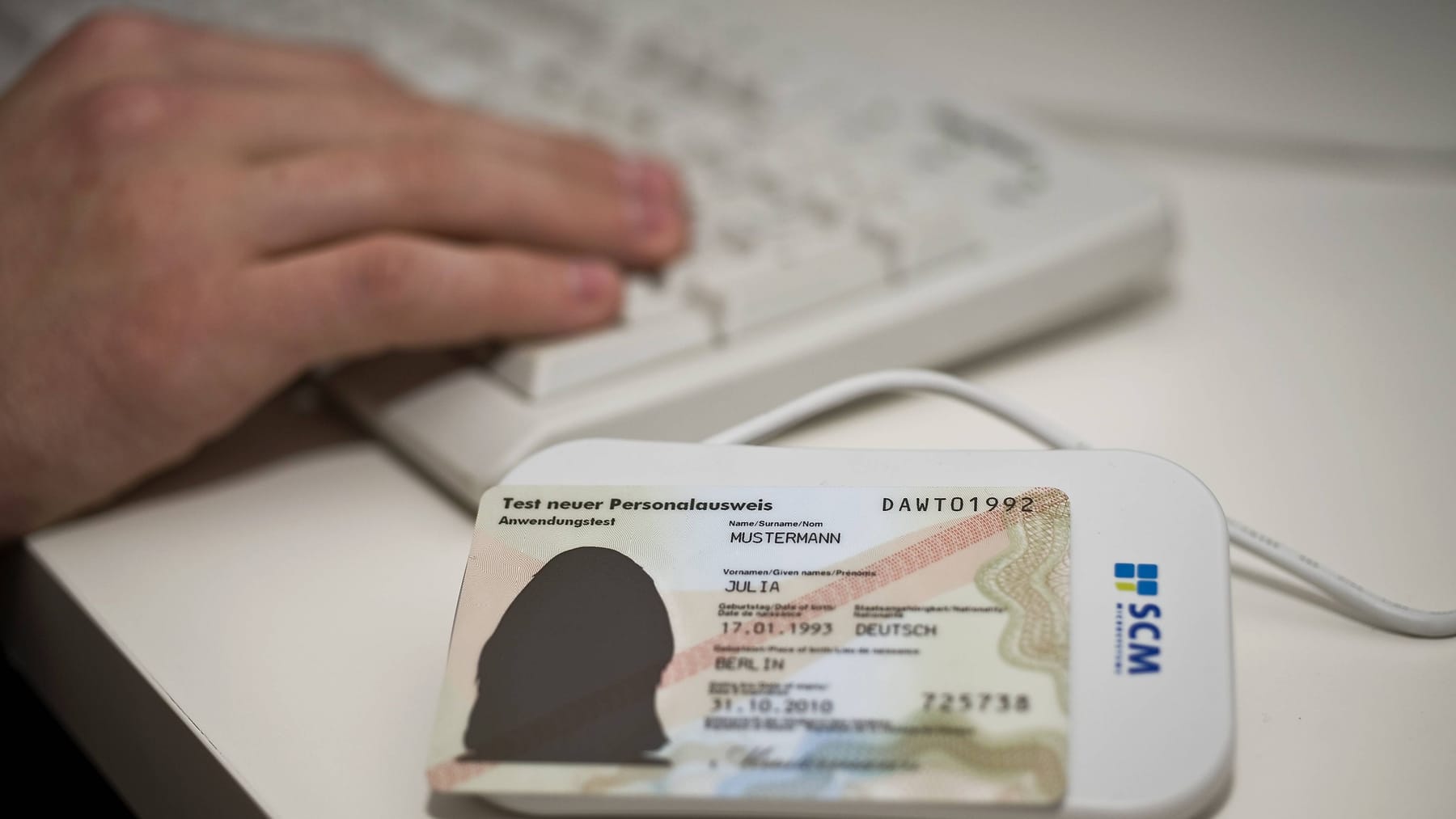 Wie Aktiviere Ich Mein Online Ausweis E-Perso und E-ID: Alle Infos zum Online-Ausweis auf einen Blick