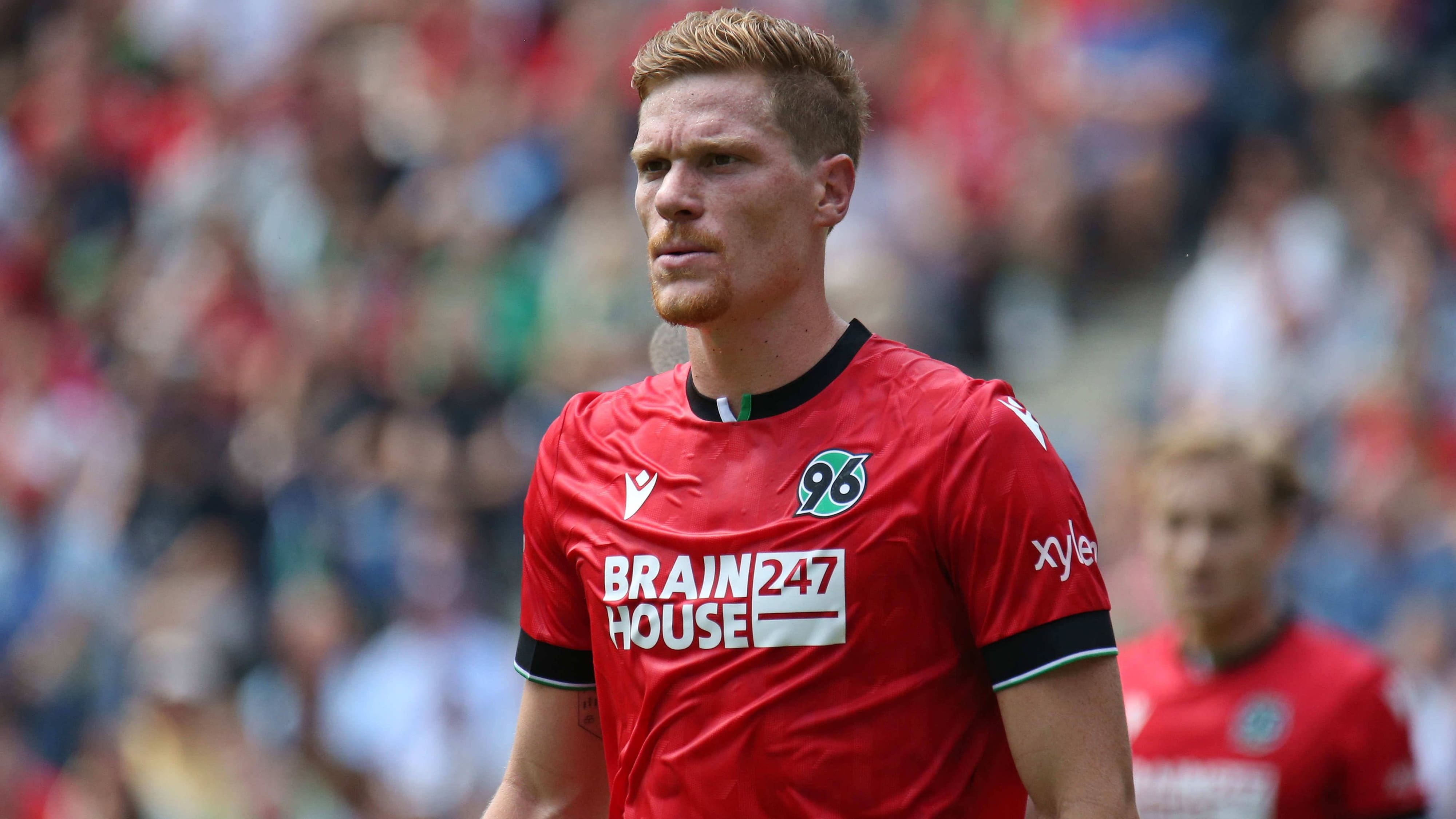 Hannover 96: Marcel Halstenberg verwundert mit kuriosem Video