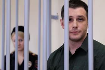 Der ehemalige US-Soldat Trevor Reed musste 2020 seinem Prozess vor einem Gericht in Moskau aus einem Käfig beiwohnen.