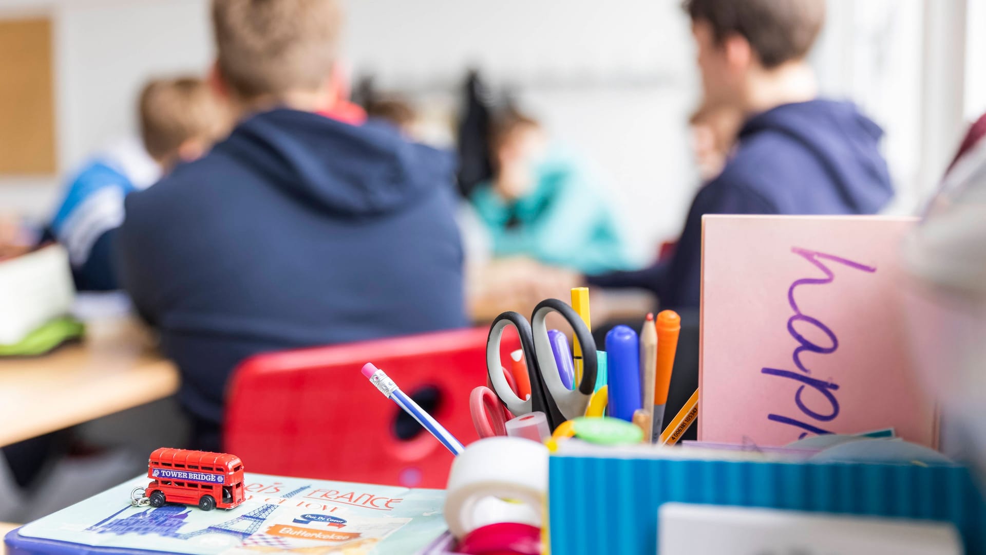 Schüler in Sachsen (Symbolfoto): Immer wieder gibt es Berichte über Fehlverhalten an Schulen.