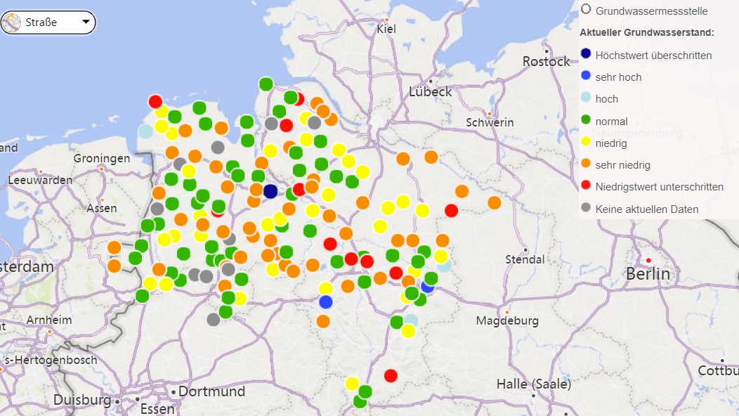 Die Karte zeigt die Pegelstände der einzelnen Messstellen. Wie an den farbigen Punkten ablesbar, gibt es große regionale Unterschiede.