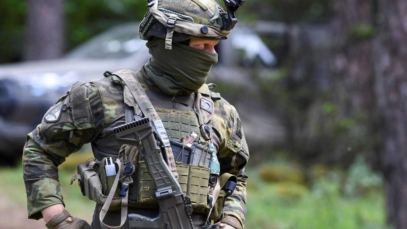 Ein tschechischer Soldat bei einer gemeinsamen Übung von Nato-Kräften in Deutschland (Archivbild).