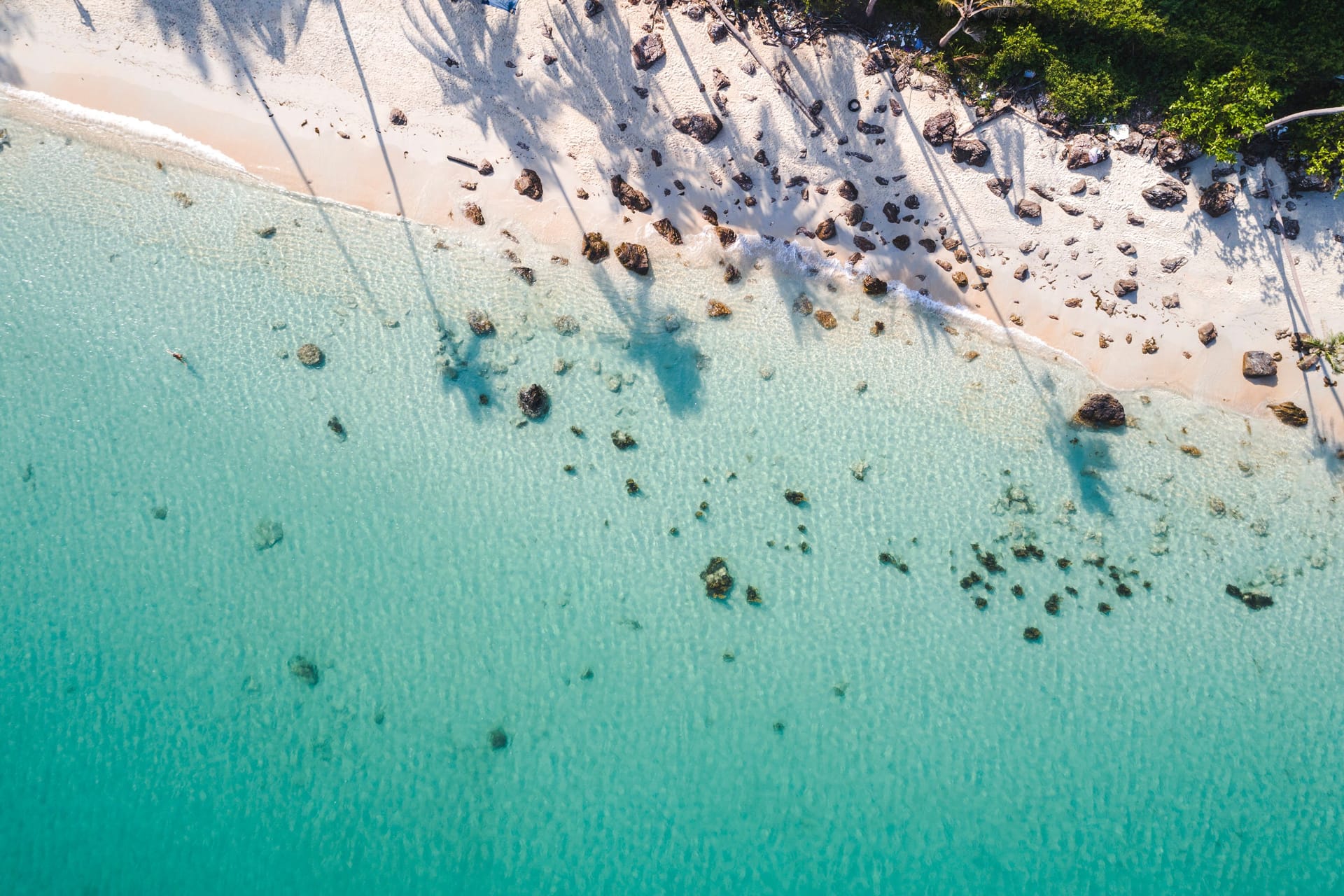 Vermeintliche Traumstände: Die Insel Ko Samui muss Trinkwasser sparen.