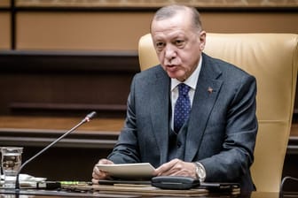 Recep Tayyip Erdoğan: Der türkische Präsident hat die Blockade des schwedischen Nato-Beitritts beendet.