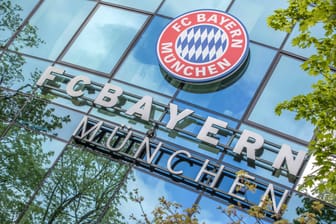 Klingelingeling: Es war nicht der Eiermann, der beim FC Bayern vor der Tür stand, sondern die Finanzkommissare der Uefa (Archivbild).
