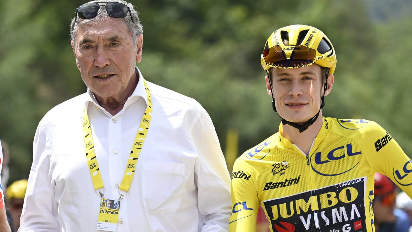 Eddy Merckx (l.) und Jonas Vingegaard: Die Radsportlegende hat den Titelverteidiger der Tour de France geadelt.