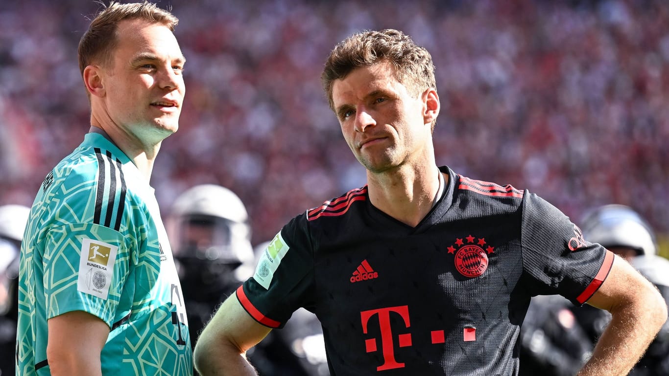 Bayern-Stars Neuer (li.) und Müller: Die beiden Nationalspieler gehören zu den erfahrensten Akteuren beim deutschen Rekordmeister.