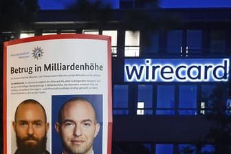 Fahndung nach Jan Marsalek (Archivbild): Ein Brief des flüchtigen Ex-Wirecard-Vorstands löst im Prozess Streit aus.