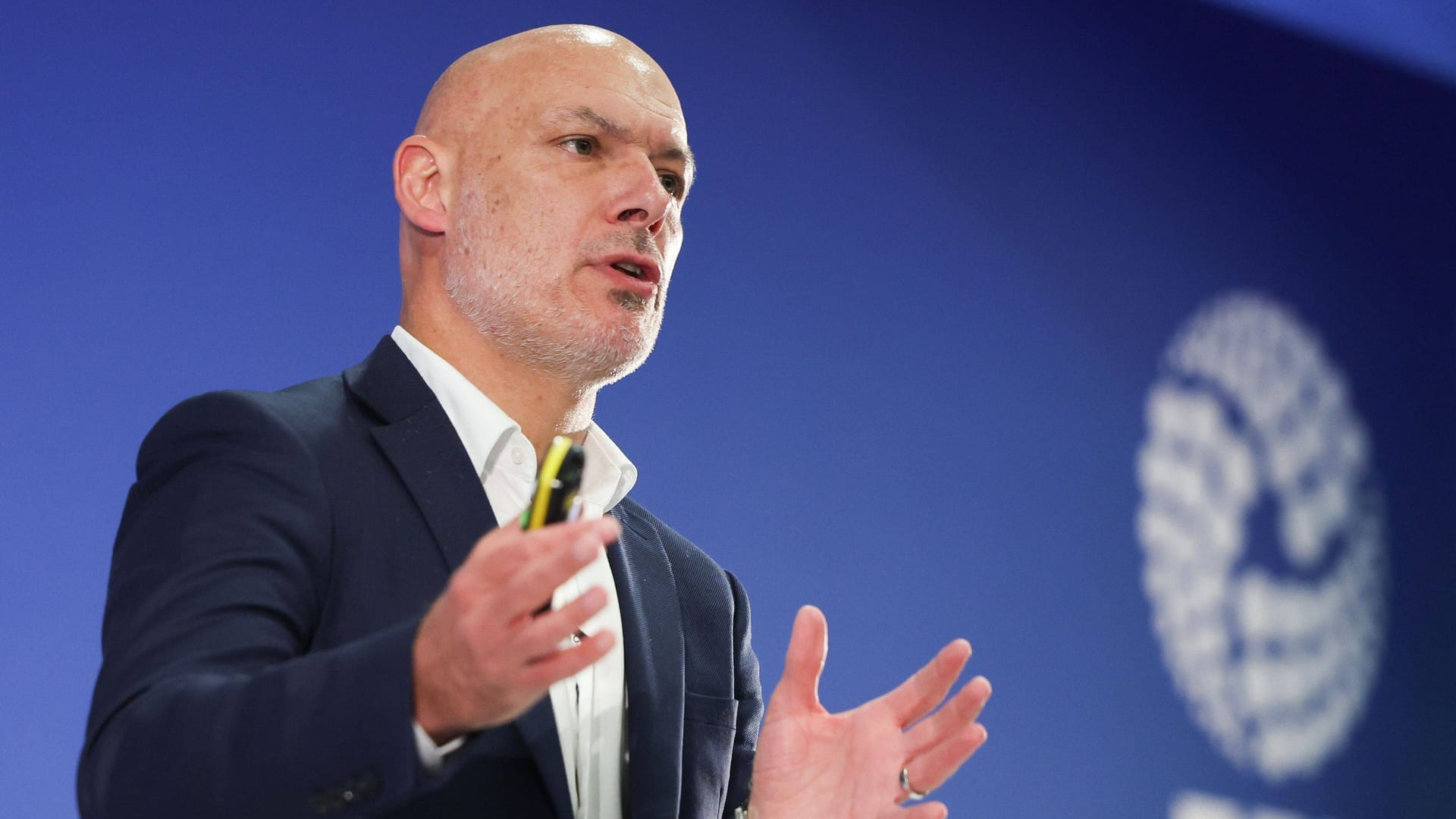 Howard Webb: Der Brite zählte jahrelang zu den besten Schiedsrichtern der Welt. Howard Webb: Der Brite zählte jahrelang zu den besten Schiedsrichtern der Welt.