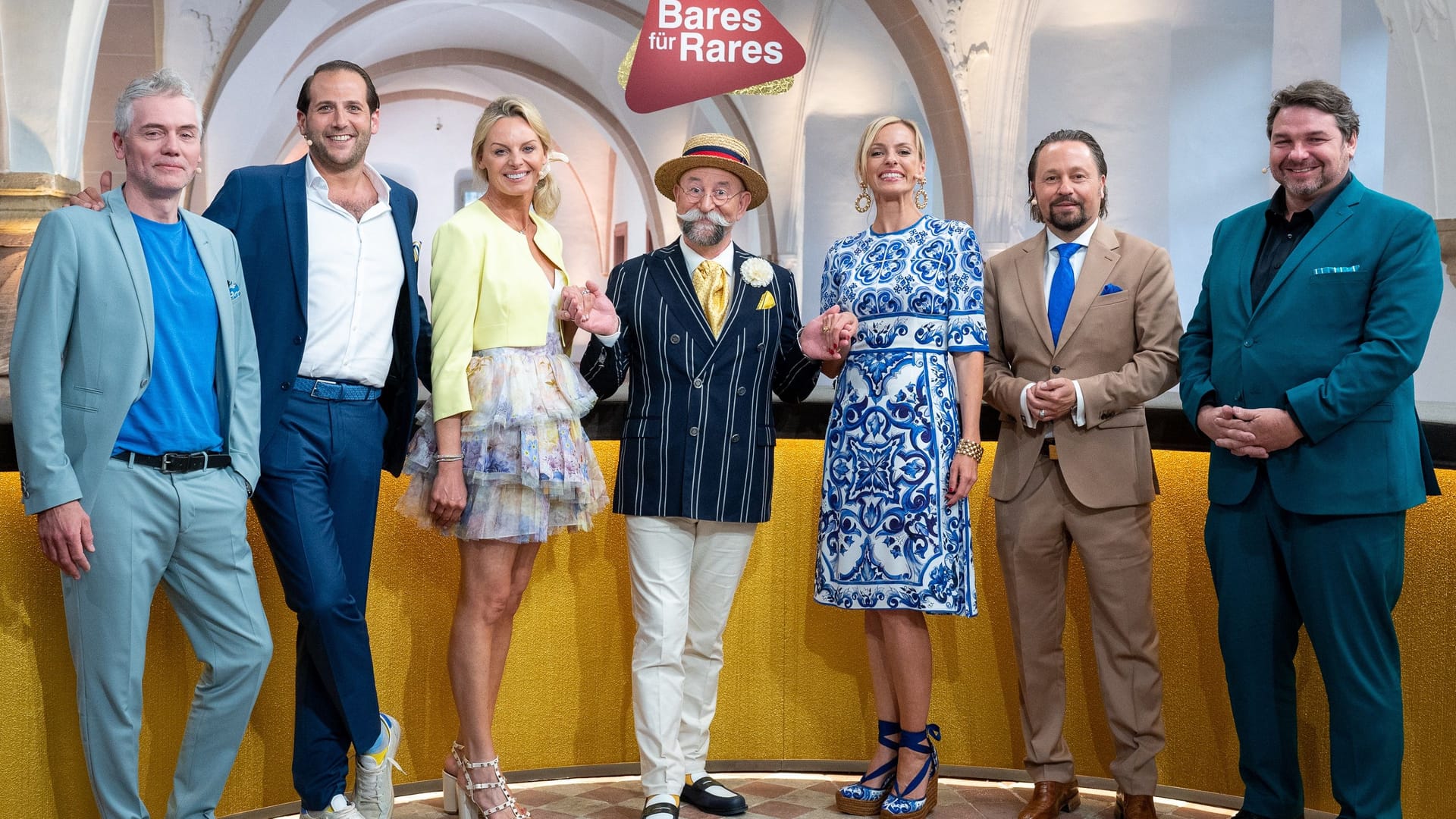 "Bares für Rares": Christian Vechtel, Julian Schmitz-Avila, Susanne Steiger, Horst Lichter, Dr. Elisabeth "Lisa" Nüdling, Wolfgang Pauritsch, Daniel Meyer sind Teil der beliebten Trödelshow.