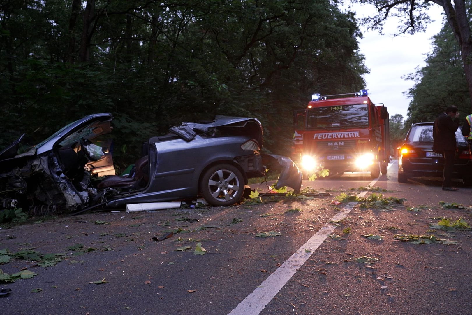 Unfall in Brandenburg: Der Mann starb noch am Unfallort.