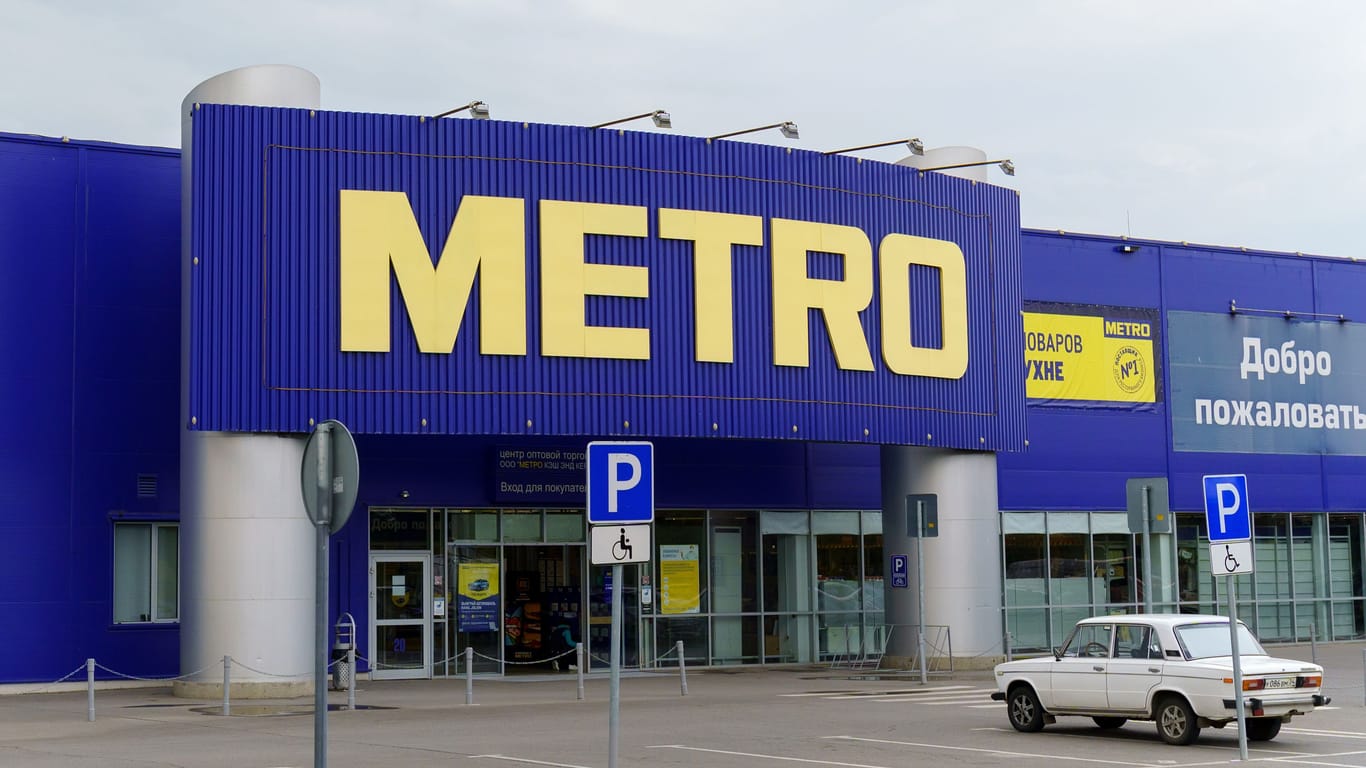 Metro-Supermarkt in Russland (Archivbild): Der Gewinn der Kette brach in Russland im vergangen Jahr deutlich ein.