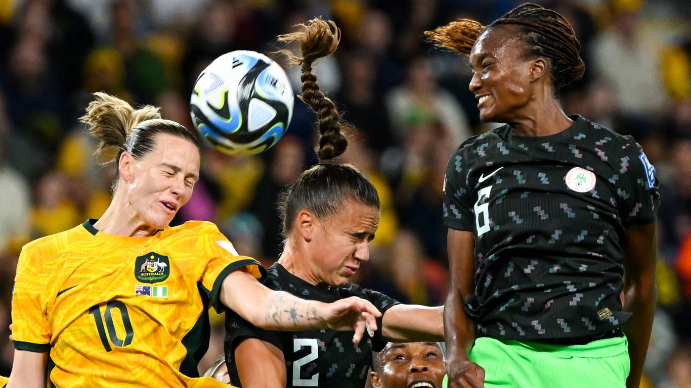 Nigeria hat überraschend WM-Gastgeber Australien geschlagen.