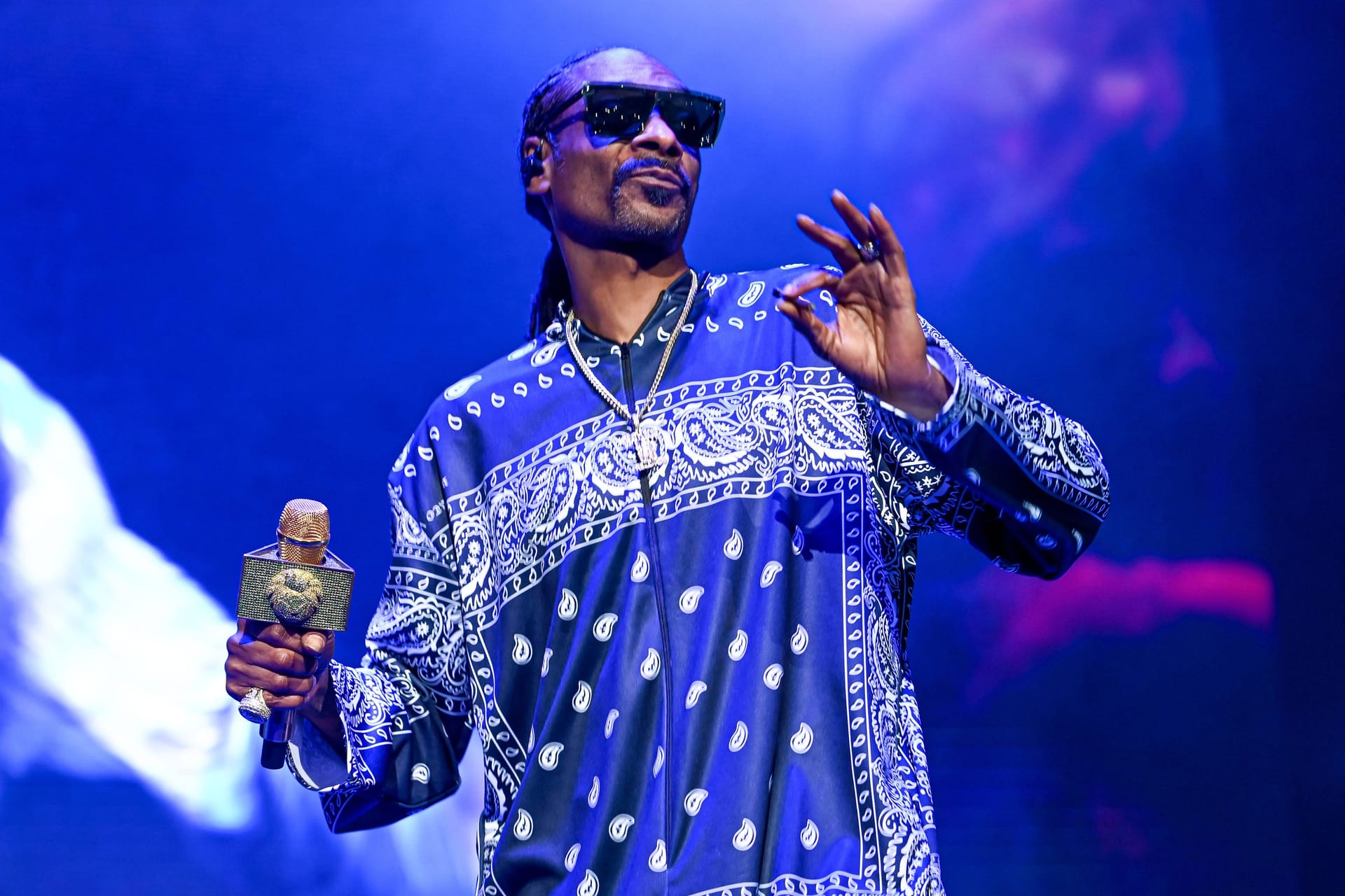 Snoop Dogg während einer Show (Archivbild): Im September kommt der Rapper nach Köln.