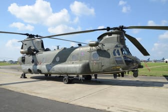 CH-47 Chinook Hubschrauber der Britischen Air Force (Symbolbild): Die Bundeswehr soll 60 der Transporthubschrauber erhalten.