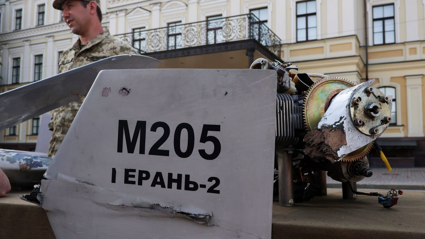 Unterstützung Russlands gegen die Ukraine: Trümmer einer iranischen Drohne in Kiew (Archivbild)