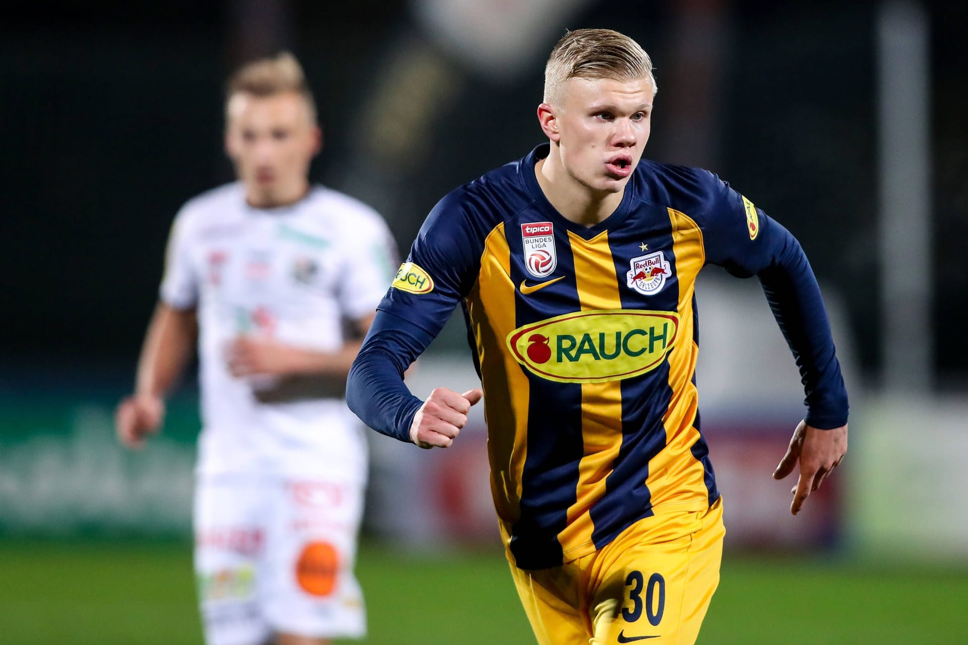 Erling Haaland: Der Star-Stürmer von Manchester City wechselte im Januar 2019 für acht Millionen Euro von Molde zu RB. Nur eine Saison später, verpflichteten die Dortmunder Haaland und verkauften sie im Sommer 2022 an den englischen Topklub. City zahlte 60 Euro Ablöse.