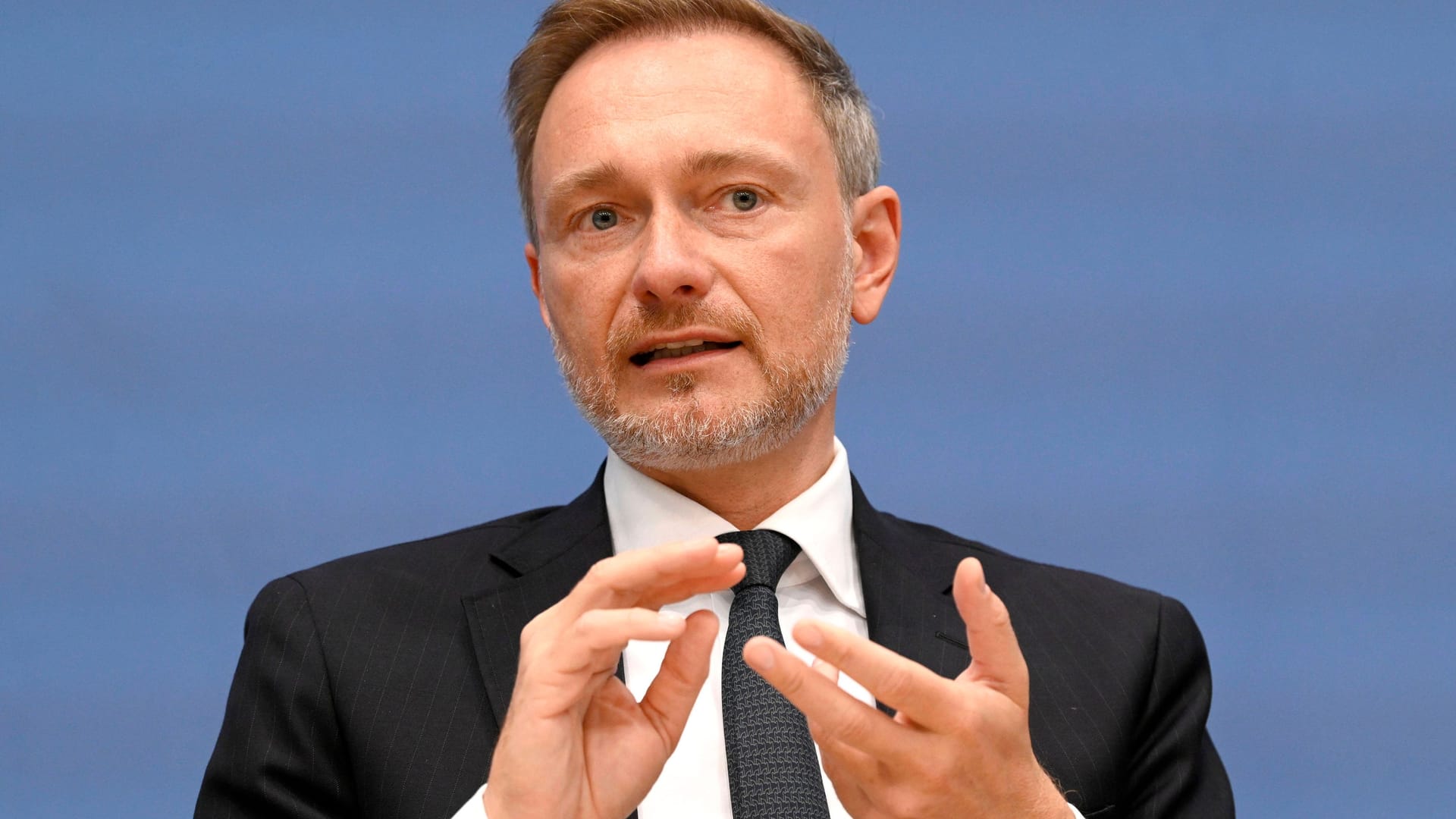 Lindner in der Bundespressekonferenz: "Der Staat kann nicht alles mit Geld lösen."