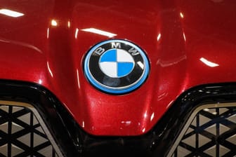 Schlechter Juni 2023 für BMW: Als einziger deutscher Autobauer verschlechterte die Luxusmarke ihre Bilanz aus dem Vorjahresmonat.